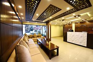 Hotel Sapana Garden,Near Garden Of Dreams,3 star