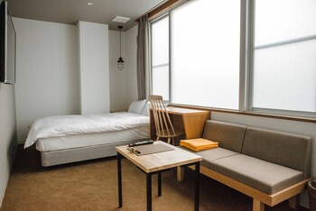 emblem flow hakone hostel