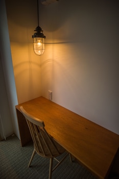 emblem flow hakone hostel