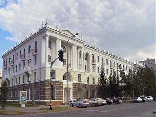 Ramada By Wyndham Astana,Near Kazhimukan Munaitpasov Stadium,4 star