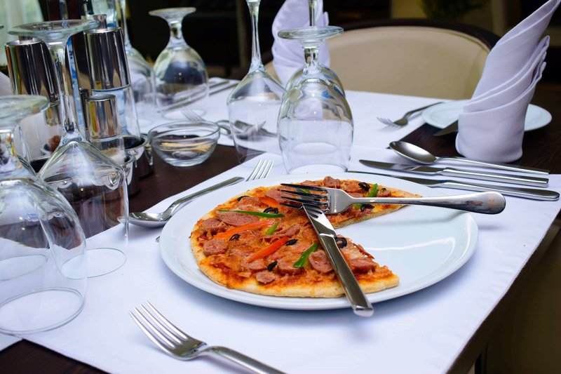 monty suites and golf