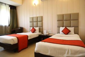 hotel orange 35