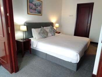 grand service apartment at times square