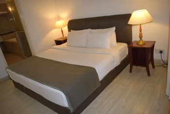 grand service apartment at times square