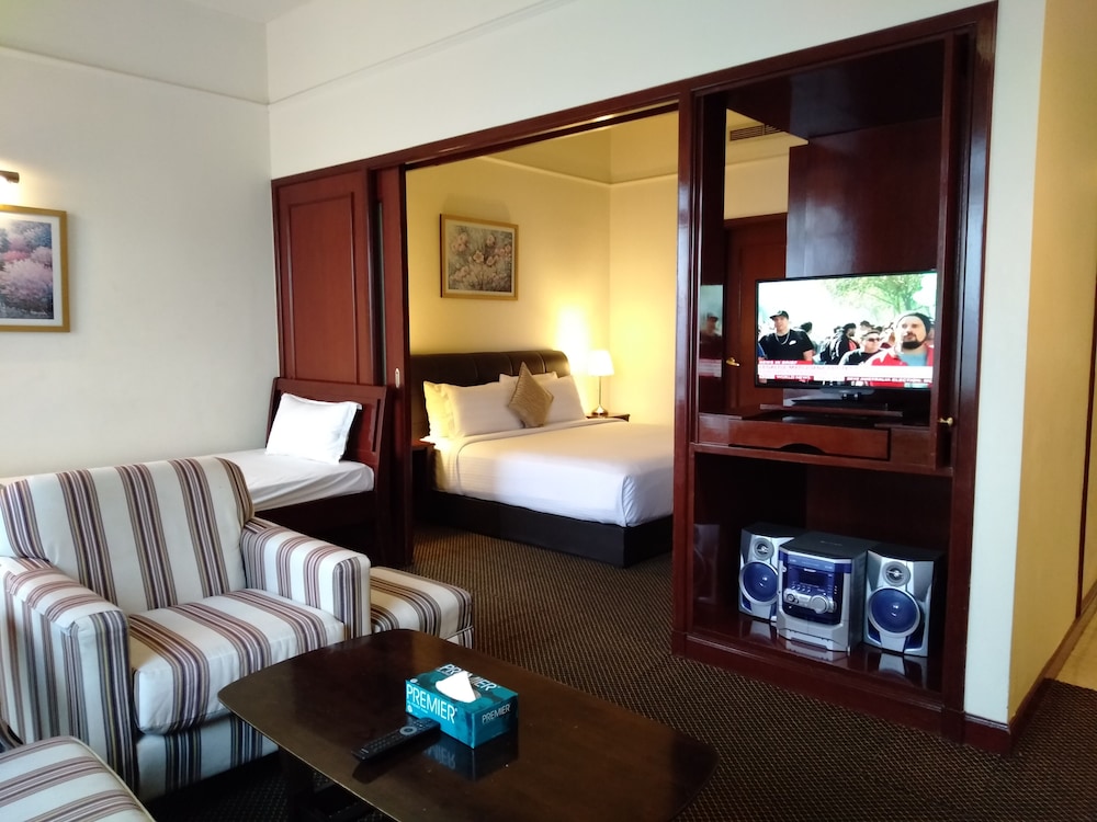 grand service apartment at times square