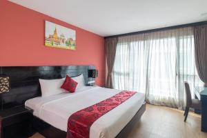 boss suites nana hotel