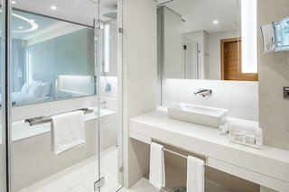 radisson blu hotel and residence riyadh diplomatic quarter