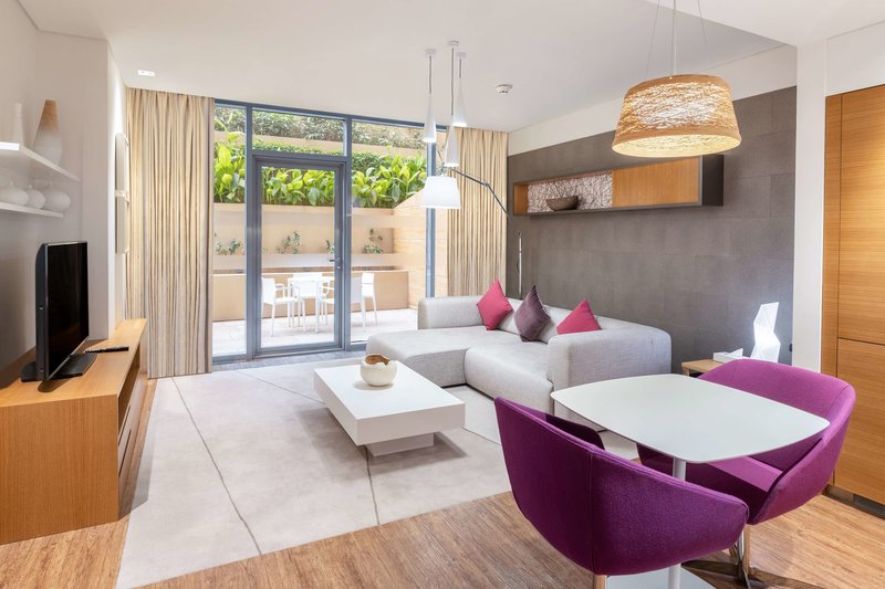 radisson blu hotel and residence riyadh diplomatic quarter