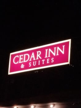 cedar inn and suites