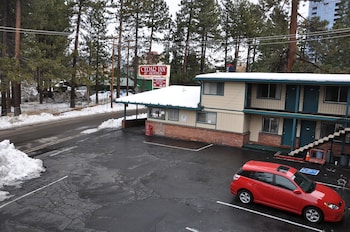 cedar inn and suites