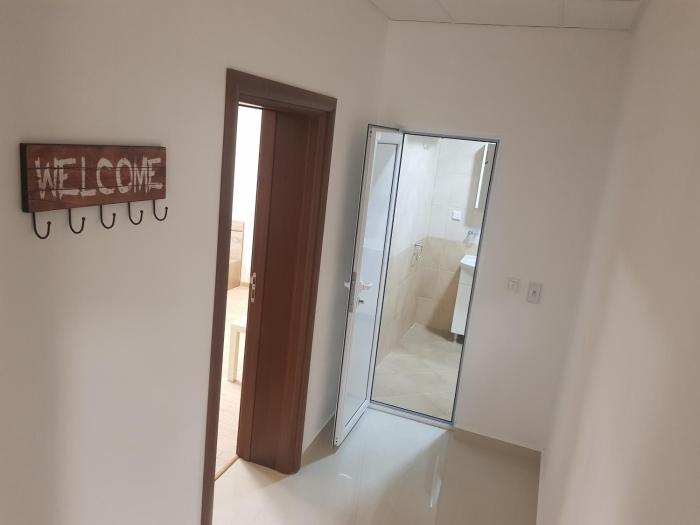 twain apart and rooms