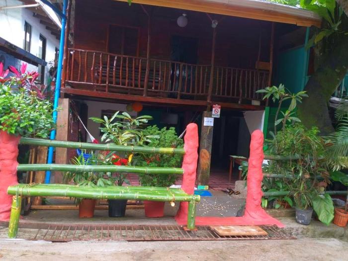 downtown montezuma hostel