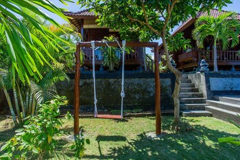 tatak bunut villa ceningan