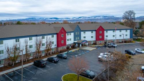 candlewood suites boise towne square by ihg