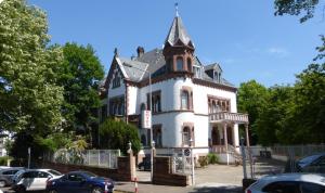 Hotel Am Berg,Sachsenhausen>>Frankfurt,3 star