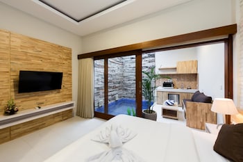 paisa seminyak living