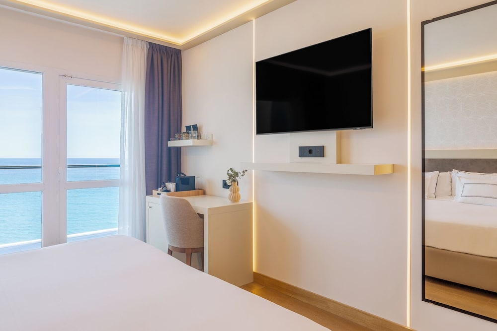 the level at melia alicante adults only