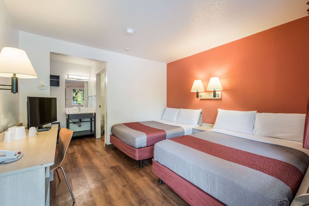 motel 6 rohnert park ca