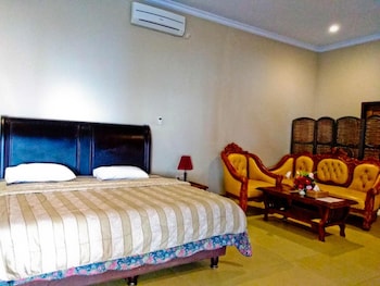 nirwana buton villa