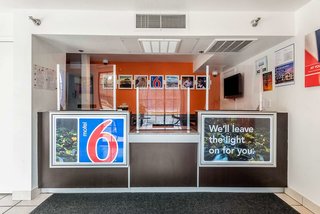 super 8 by wyndham petaluma