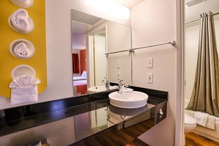 super 8 by wyndham petaluma