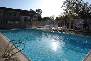 motel 6 petaluma