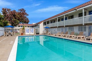 motel 6 petaluma