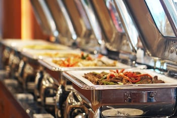 avenzel hotel and convention cibubur