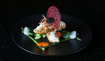 avenzel hotel and convention cibubur