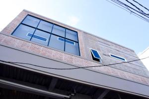 reddoorz near mangga dua square