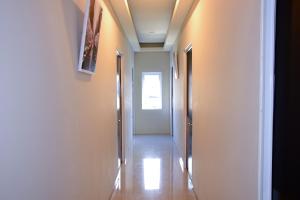 reddoorz near mangga dua square