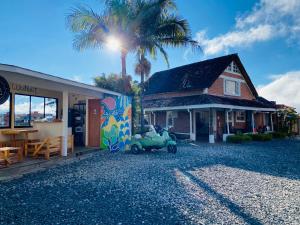 La Madriguera Hotel,Medellin>>Guatape,3 star