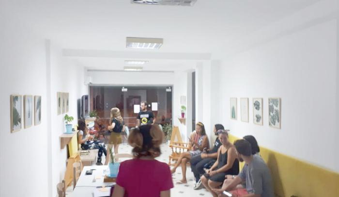 hostel hasta la vista