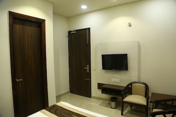 hotel bhumi residency