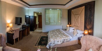 hotel d meadows ladakh