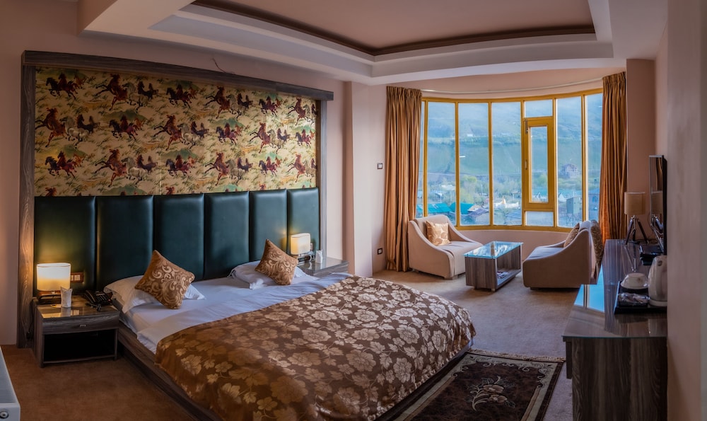 hotel d meadows ladakh