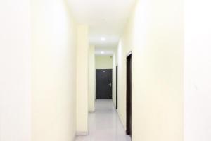 oyo 27650 gian residency