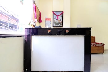 oyo 27650 gian residency