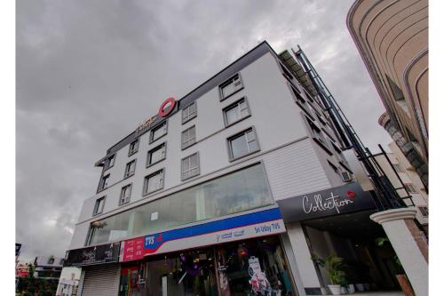 super townhouse ulsoor