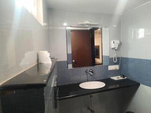 hotel sharon residency