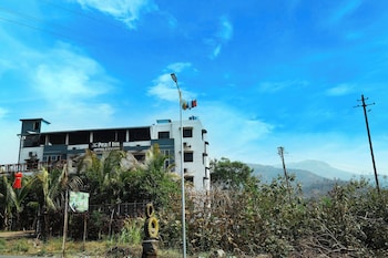 executive hotel pearl inn