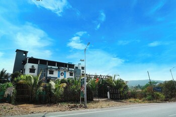 executive hotel pearl inn