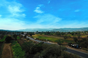 executive hotel pearl inn