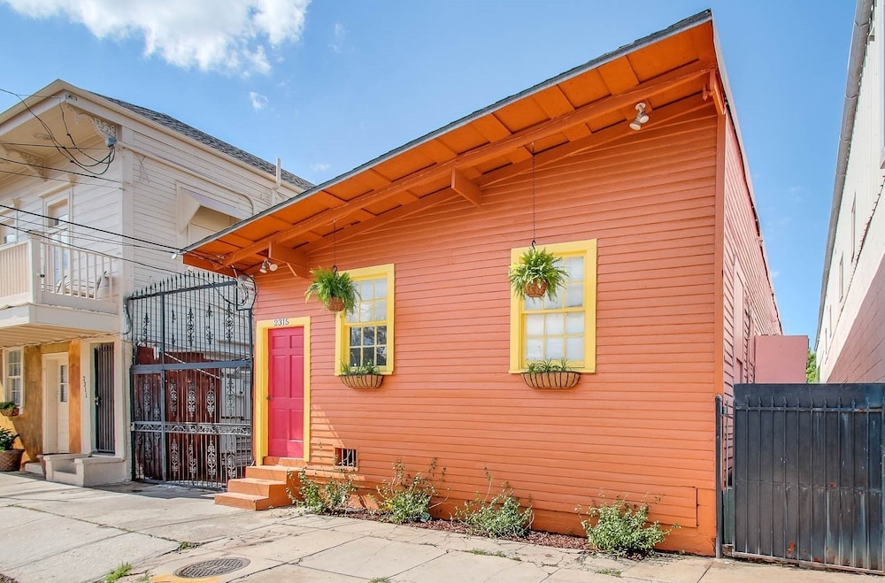 historic mardi gras inn