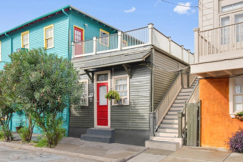 historic mardi gras inn