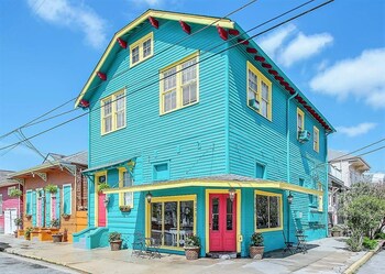 historic mardi gras inn