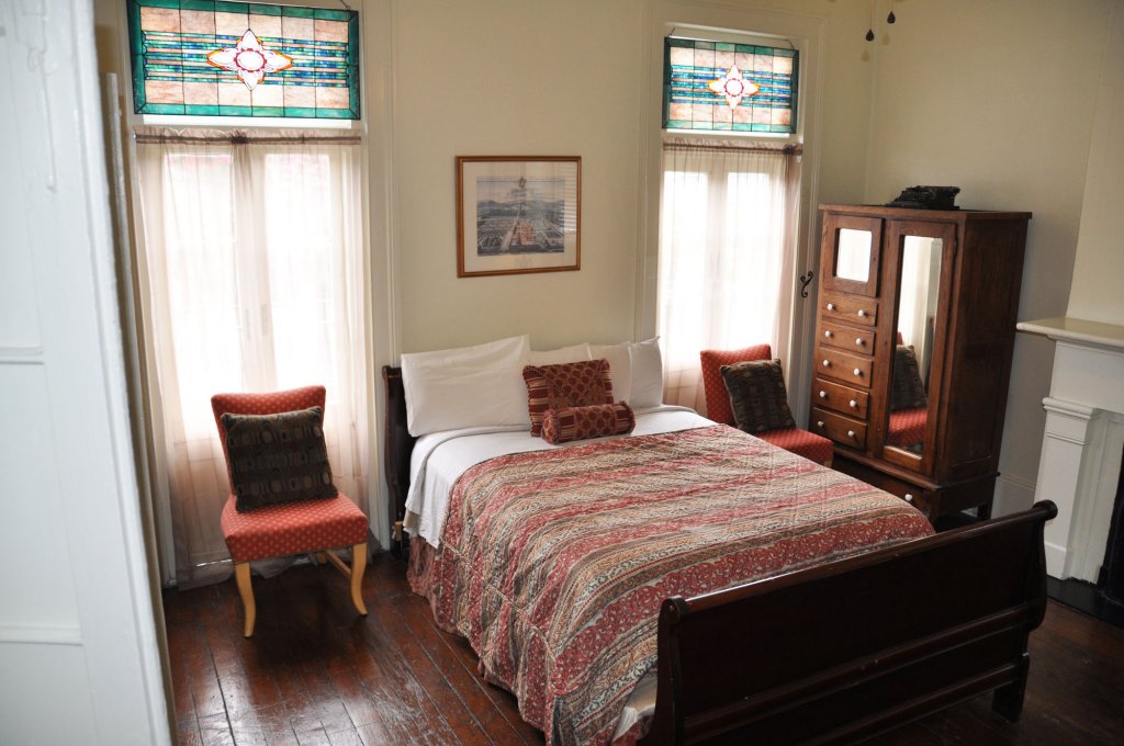 Historic Mardi Gras Inn,Gert Town>>New Orleans,2 star