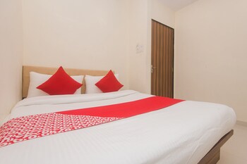 oyo 23259 hotel galaxy inn