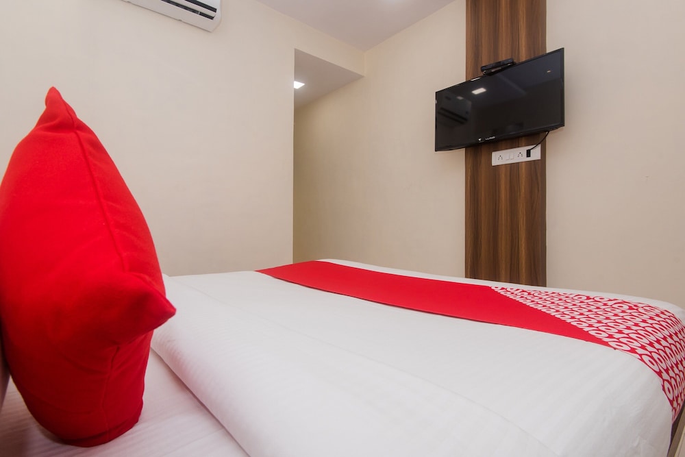 oyo 23259 hotel galaxy inn