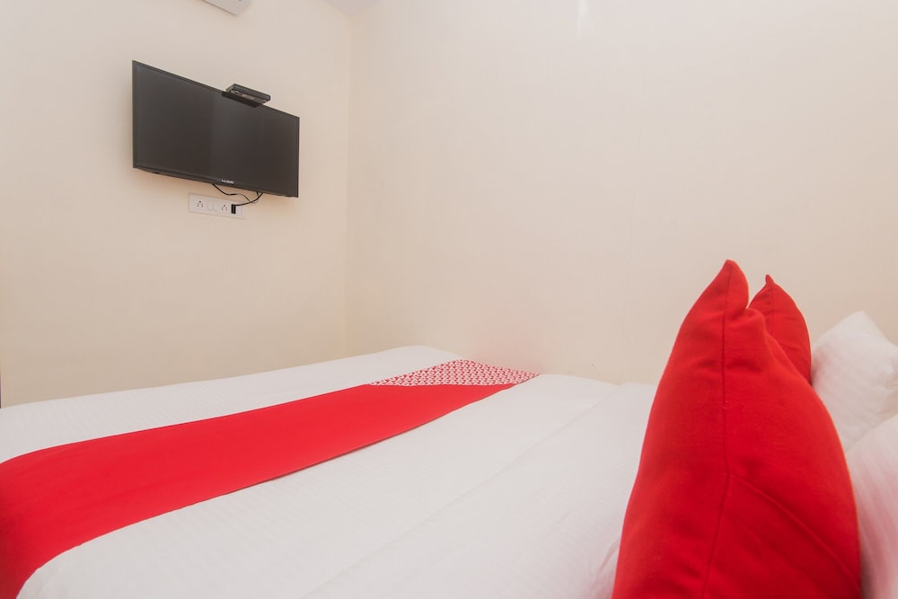 oyo 23259 hotel galaxy inn